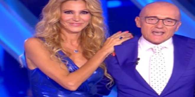 GF Vip, Alfonso Signorini rischia la riconferma: al suo posto spunta il nome di Adriana Volpe