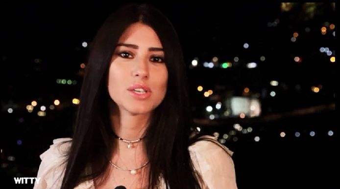 Smacco per Angela Nasti, il suo corteggiatore pazzo di Natalia Paragoni: “La più bella in studio”