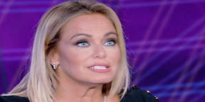 Sonia Bruganelli, le parole dopo la separazione con Bonolis: “Sto scoprendo nuove cose”