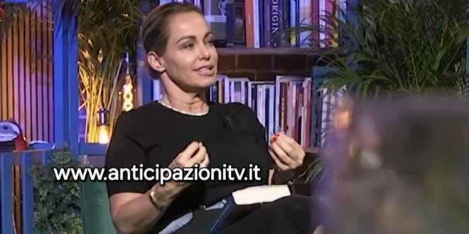 Sonia Bruganelli ha ritrovato l’amore: il nome di lui e il gesto che conferma tutto