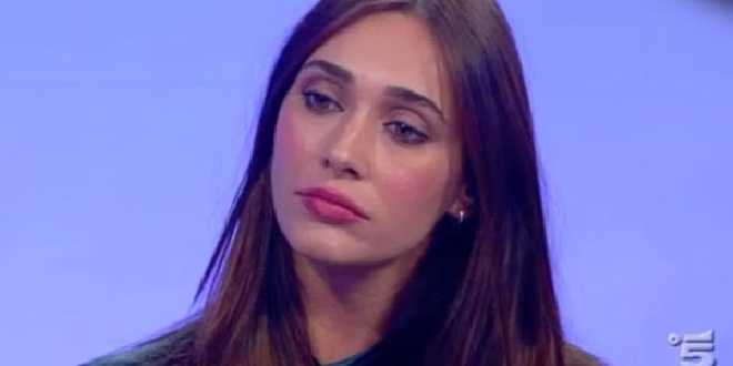 Uomini e Donne gossip: Sonia Lorenzini nei guai, ecco perché