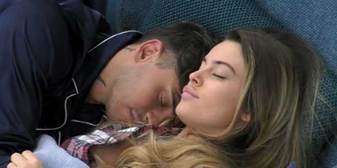 GF Vip, Sophie Codegoni passa la notte con Alessandro Basciano