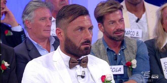 Uomini e Donne gossip, Sossio Aruta furioso: la risposta alle accuse della ex compagna