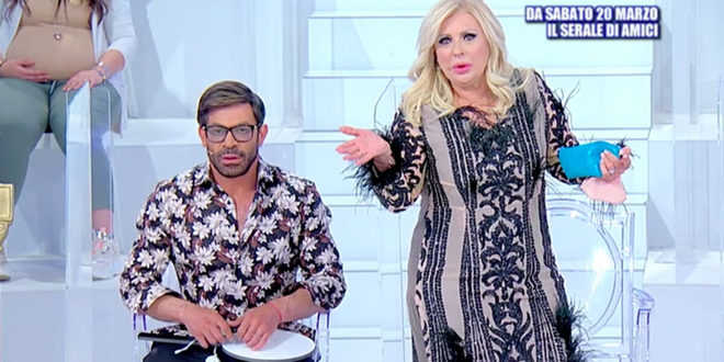 Uomini e Donne spostato in prima serata? Le news da Mediaset