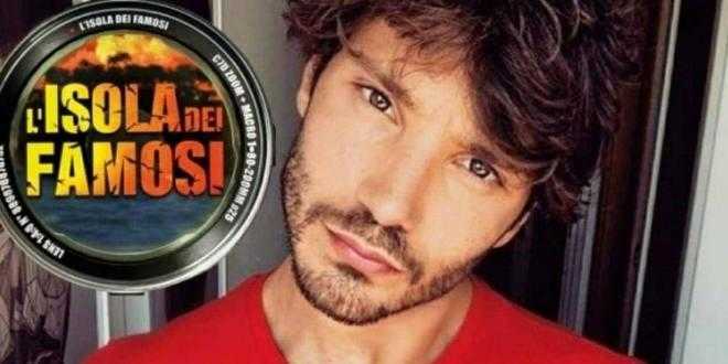 Isola dei Famosi 2018, Stefano De Martino rischia davvero il posto?