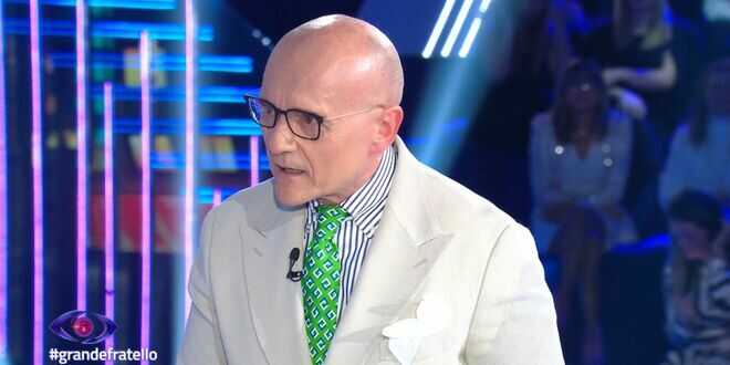 Stravolta la programmazione del Grande Fratello: c’entra una esclusiva Mediaset