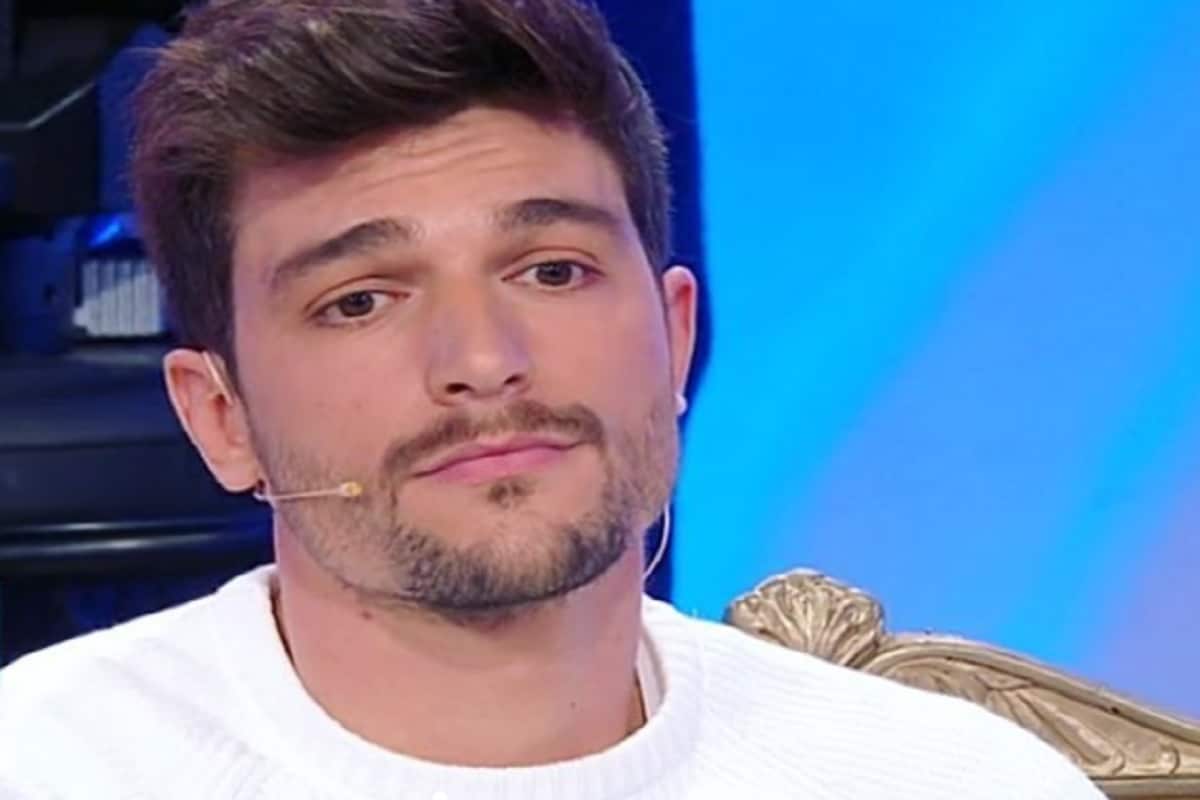 Uomini e Donne anticipazioni, svelata la scelta di Andrea Zelletta: “Ecco cosa dice agli amici”