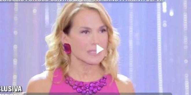 Terrore Pomeriggio 5, un uomo col passamontagna irrompe in studio