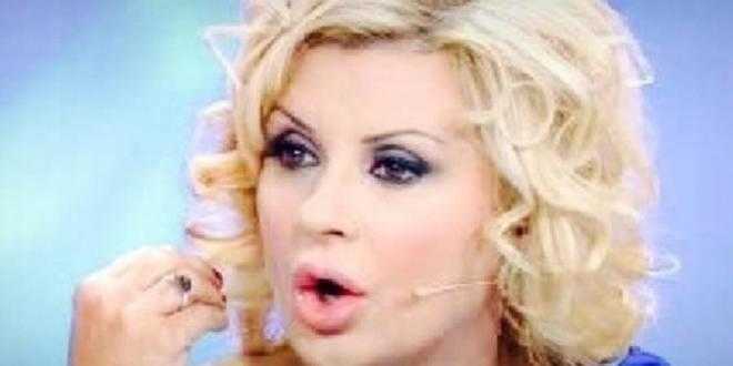Uomini e Donne gossip: Tina accusata e insultata, le foto del figlio scandalizzano il web