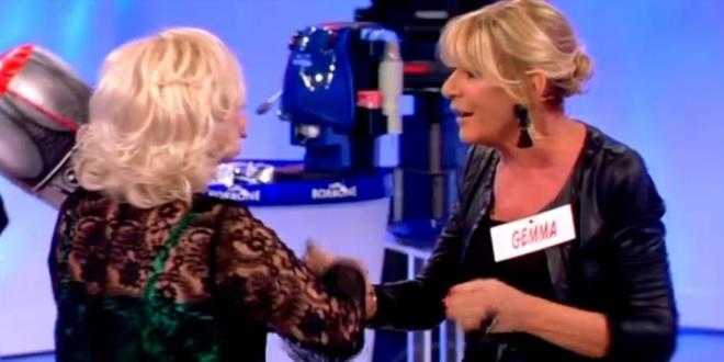 Tina Cipollari demolisce Gemma Galgani, la dama in lacrime