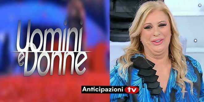Gossip Uomini e Donne, Tina Cipollari ha avuto un flirt con un ex gieffino? L’opinionista rompe il silenzio