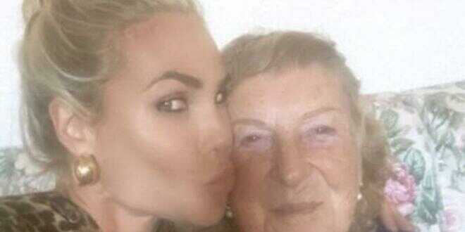 Francesco Totti, la nonna di Ilary “risponde” all’ormai ex nipote