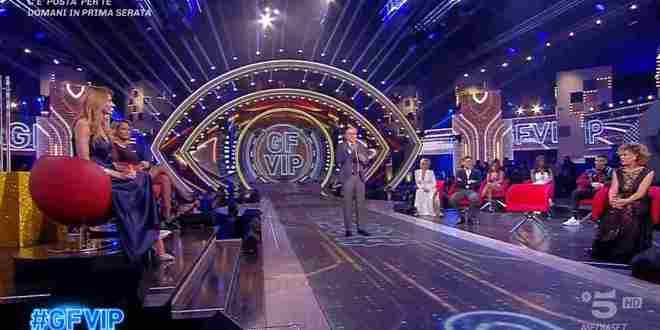 GF Vip, stanno per entrare tre nuovi vipponi: uno è un volto noto di Rete 4