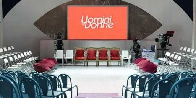 Gossip Uomini e Donne: tronista truffa una signora per 40 mila euro