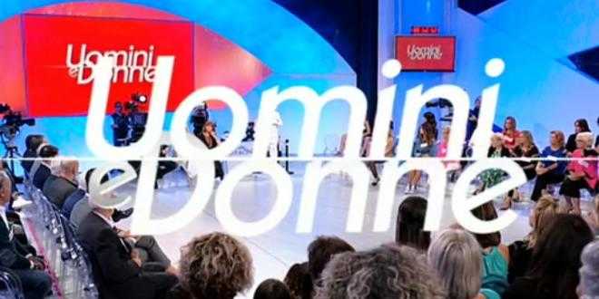 Uomini e Donne, news trono classico: crisi per Lorenzo e Giulia, esterna per Andrea e Ivan