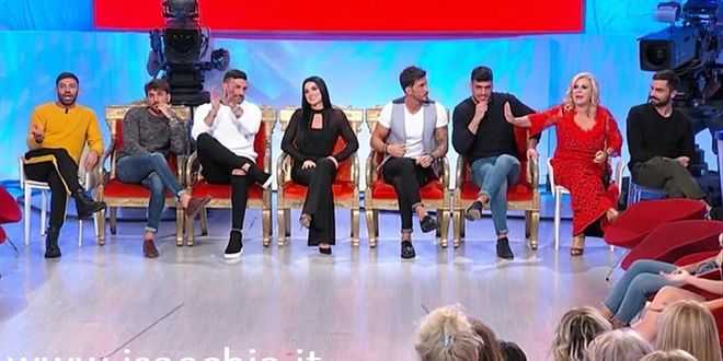 Uomini e Donne, anticipazioni trono classico: rissa sfiorata in studio
