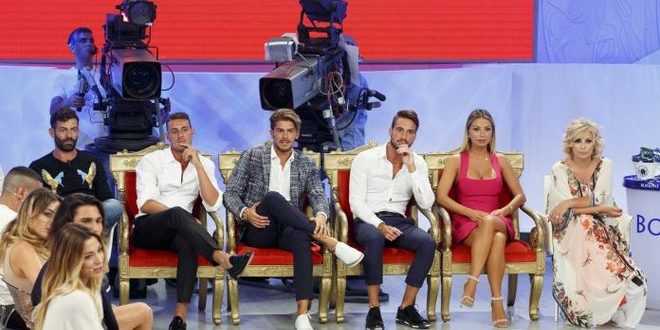 Trono over o classico? Uomini e Donne oggi 20 settembre 2017