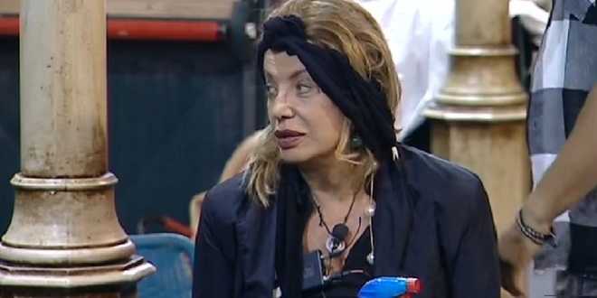 Grande Fratello Vip 2, tutti contro Simona Izzo