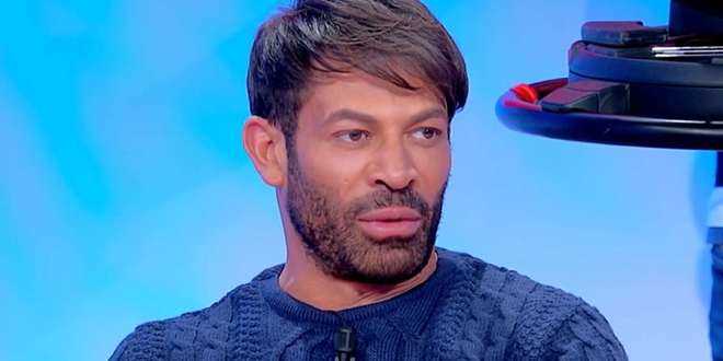 Tutti i ritocchi di Gianni Sperti (anche quelli che lui nega)