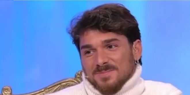 Uomini e Donne anticipazioni, tutti in lacrime per Andrea Cerioli