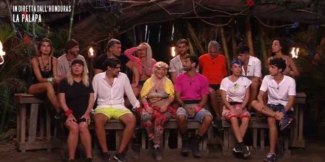 Isola dei Famosi shock, una delle protagoniste in realtà è un uomo?