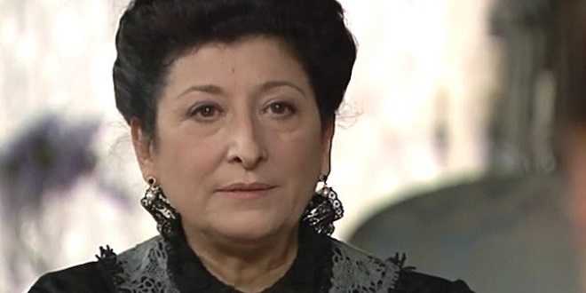 Una vita anticipazioni: Ursula chiede le dimissioni di Teresa