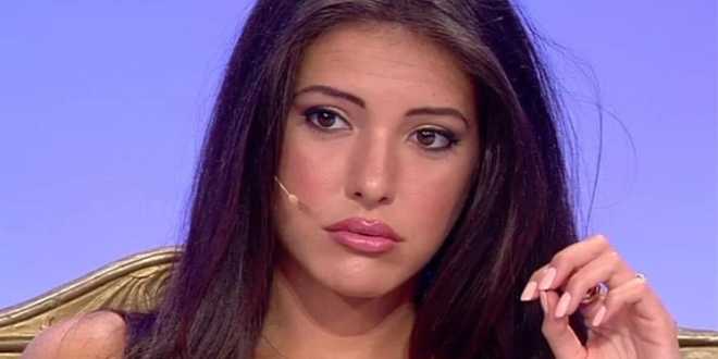 Uomini e Donne anticipazioni: il gesto di Clarissa Marchese fa arrabbiare il pubblico