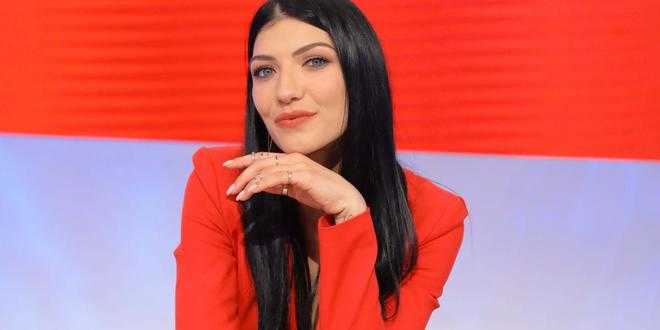 Uomini e Donne, Giovanna Abate si opera urgentemente: ecco cosa è successo