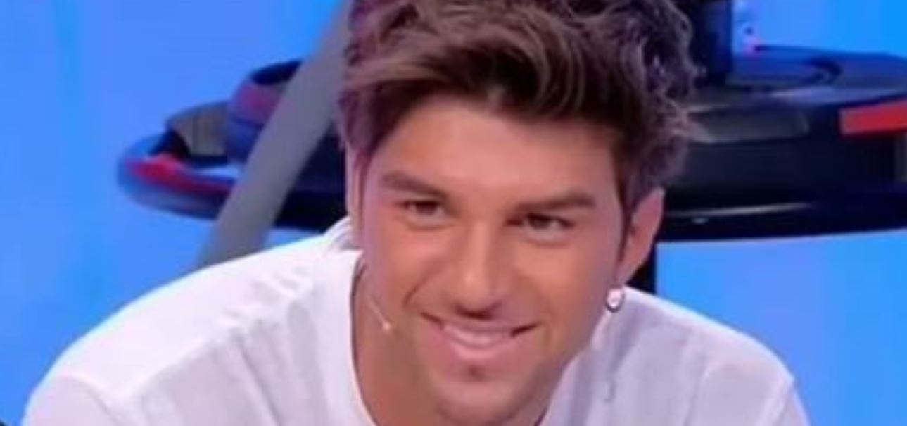 Uomini e Donne gossip, cosa sta succedendo ad Andrea Damante? Fan preoccupati