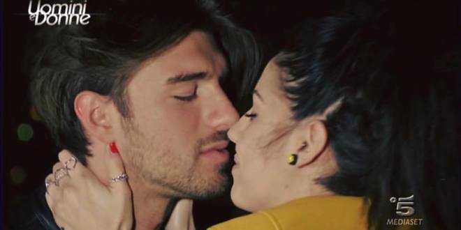 Uomini e Donne gossip: Andrea è già fidanzato?