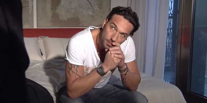 Uomini e Donne gossip: Costantino deride le sorelle Valli, Giulia De Lellis prepara una sorpresa per Andrea?