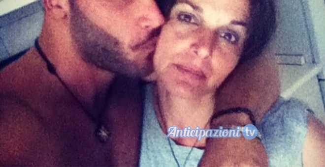 Uomini e Donne gossip: Mariano Catanzaro torna a scrivere, ma…