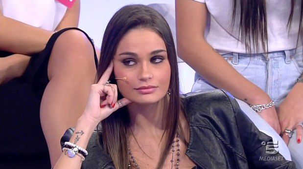 Uomini e Donne gossip: Sara Priolo attacca Lucas, Sophia Galazzo è una furia per amore di Amedeo