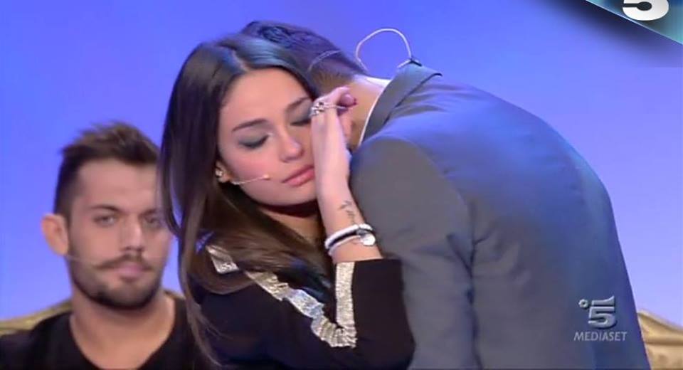 Uomini e Donne gossip: Sophia fa marcia indietro? Ecco cosa scrive dopo la registrazione di ieri…