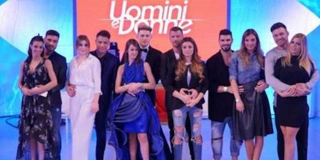 Uomini e Donne gossip: torna l’amore tra una famosa coppia del trono classico