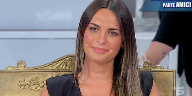 Uomini E Donne Roberta Giusti Bacia Luca Salatino La Reazione Di Samuele