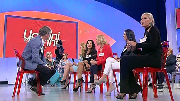Uomini e Donne: il trono classico fuori pericolo? I dati auditel dicono che…