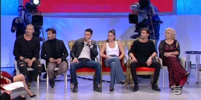 Uomini e Donne news, Andrea contro Lucas: la lite continua dopo la puntata, Megghi fa un passo falso