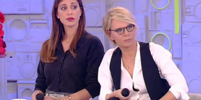 Uomini e Donne news, De Filippi contro Belen: difende De Martino e accusa la show-girl