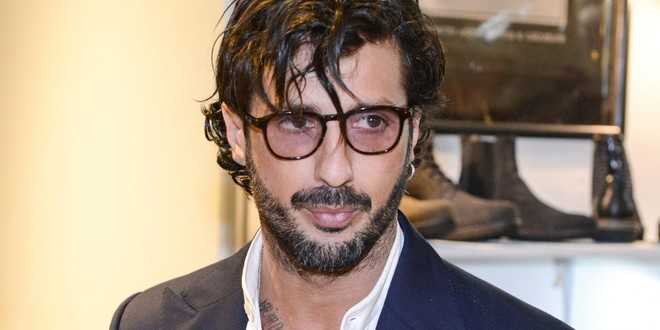 Uomini e Donne news: Fabrizio Corona apre a Maria De Filippi, il prossimo trono sarà suo?