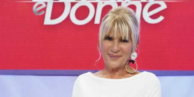 Uomini e Donne news, Gemma Galgani beccata in dolce compagnia