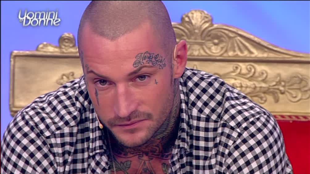 Uomini e donne gossip, Manuel Vallicella scioccante: “O vado avanti o muoio anche io”