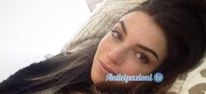 Uomini e Donne news: Nicole raggiante a cena con gli amici. E di Fabio dice…