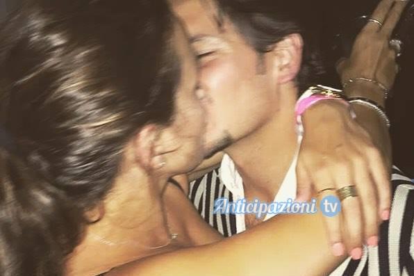 Uomini e Donne news: Teresanna Pugliese duramente attaccata dai suoi stessi fans
