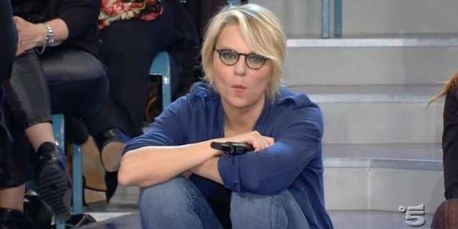 Uomini e Donne, Tina vs Rossella: Maria De Filippi furiosa, la sua decisione potrebbe…