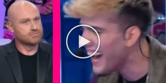 Amici 20, Rudy Zerbi affonda la musica di Aka7even: “Roba già sentita”