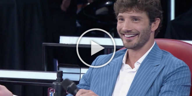 Amici 20, Stefano De Martino vittima di un atto vandalico