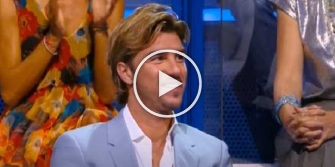 Isola dei Famosi 2021, Andrea Damante infuriato con gli autori