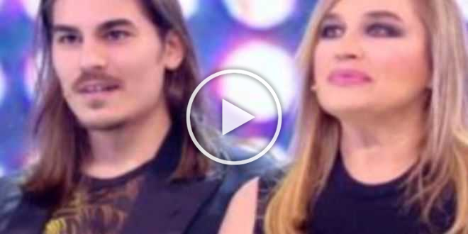Isola dei Famosi 2021, il fidanzato di Lory Del Santo è nel cast