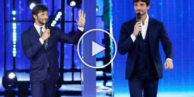 Amici 2021, Stefano De Martino ha perso la testa per un’allieva?